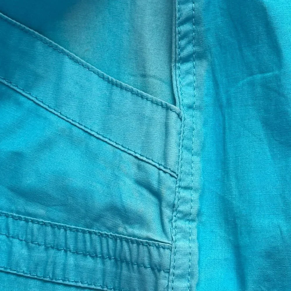 Blue‎ Mini Skirt with Belt - Picture 4 of 9